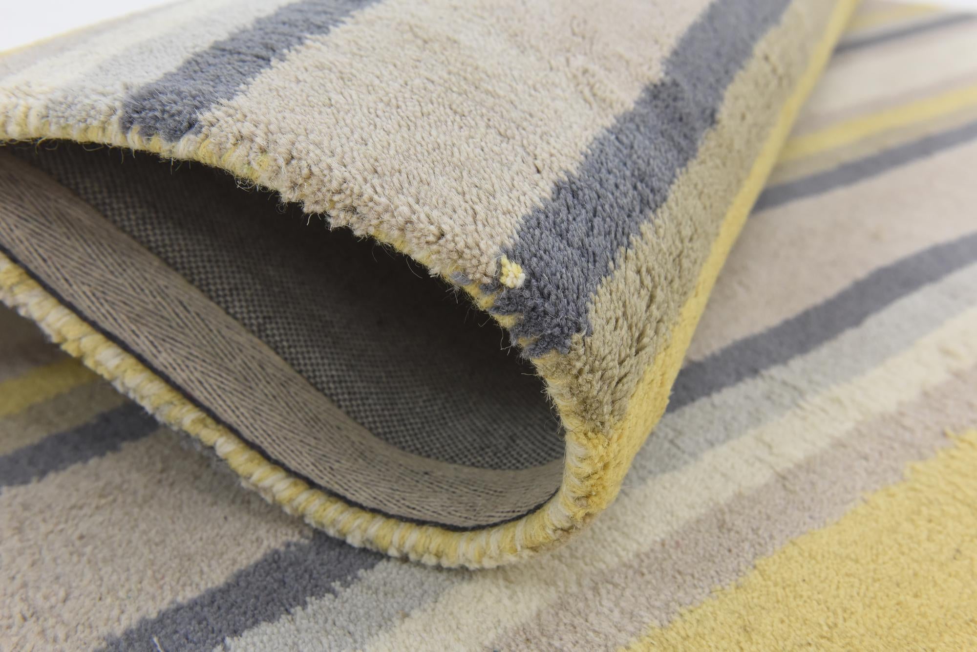 4' x 5' 7 Luna Wool Rug