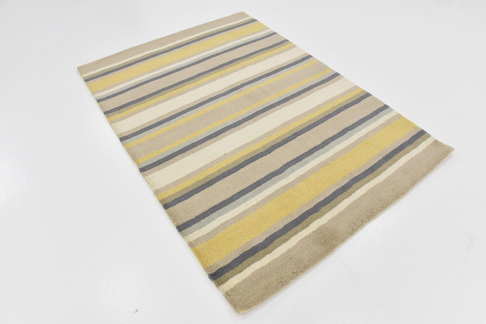 4' x 5' 6 Luna Wool Rug