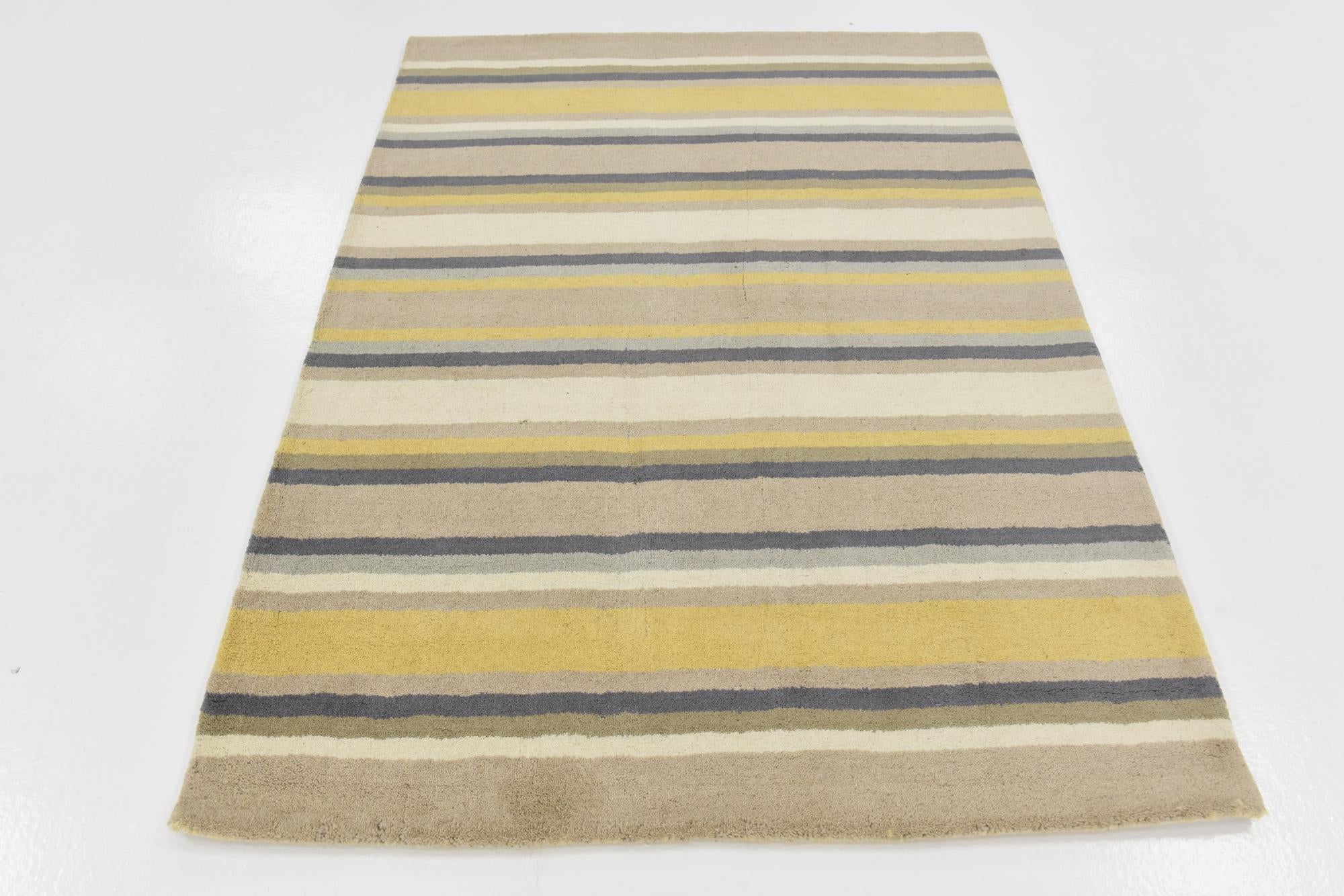 4' x 5' 6 Luna Wool Rug