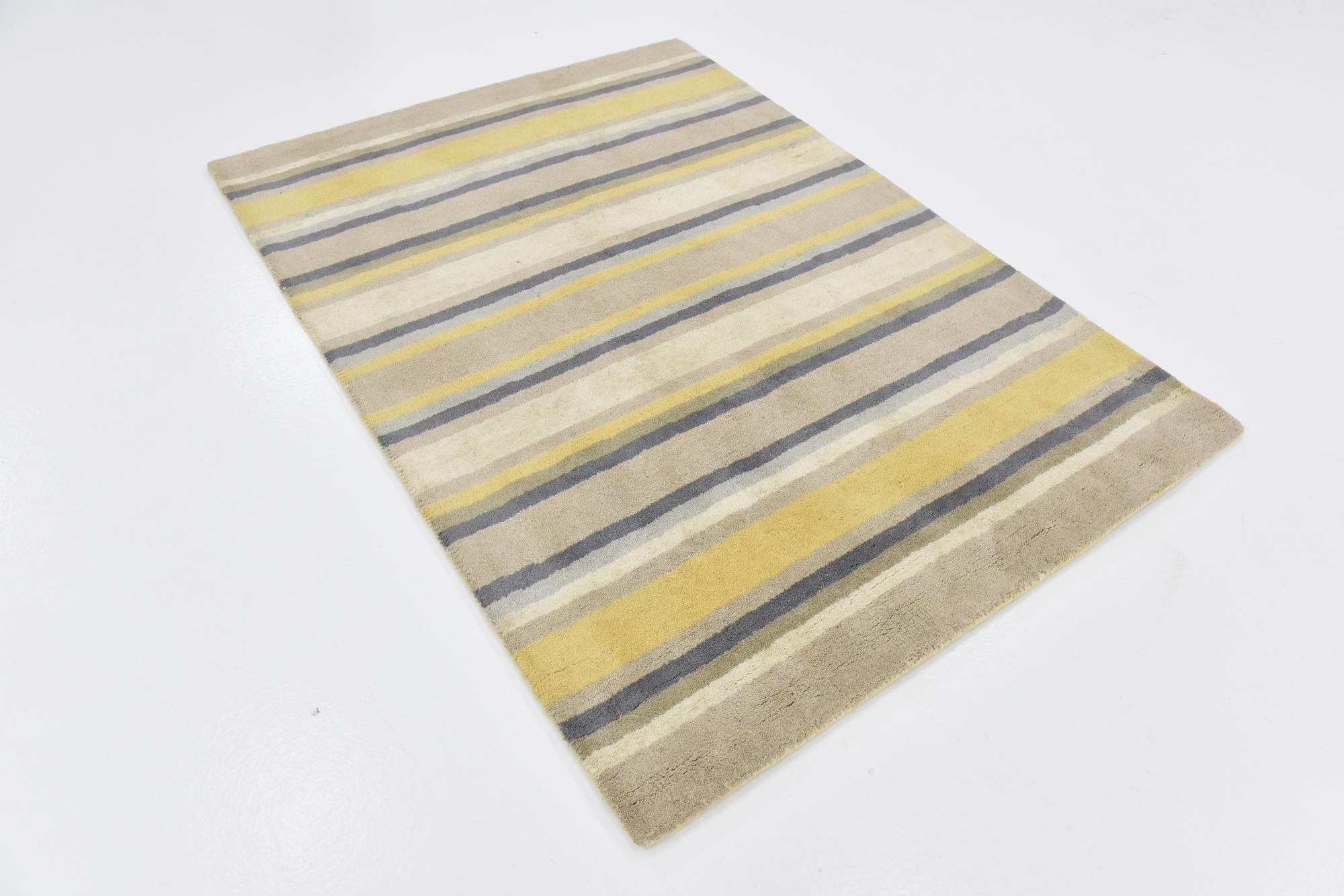 4' x 5' 7 Luna Wool Rug