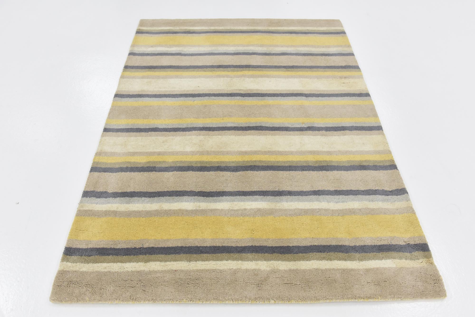 4' x 5' 7 Luna Wool Rug