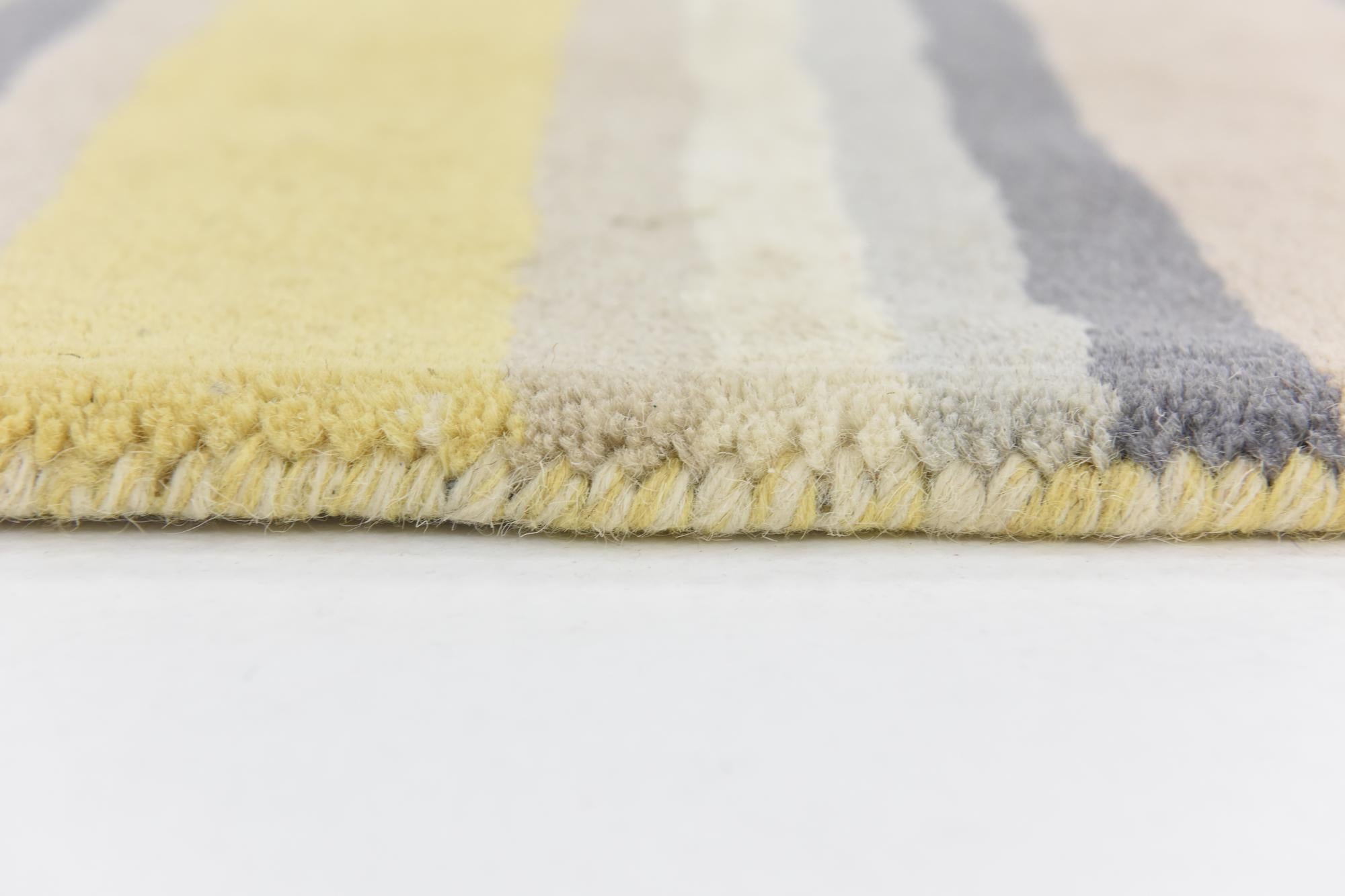 4' x 5' 7 Luna Wool Rug