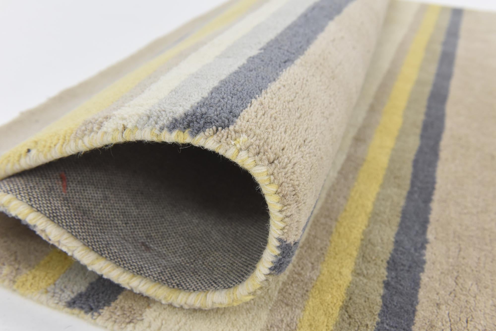 4' x 5' 7 Luna Wool Rug