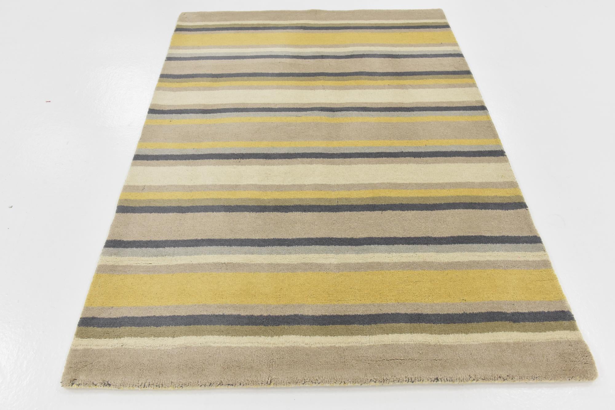 4' x 5' 7 Luna Wool Rug