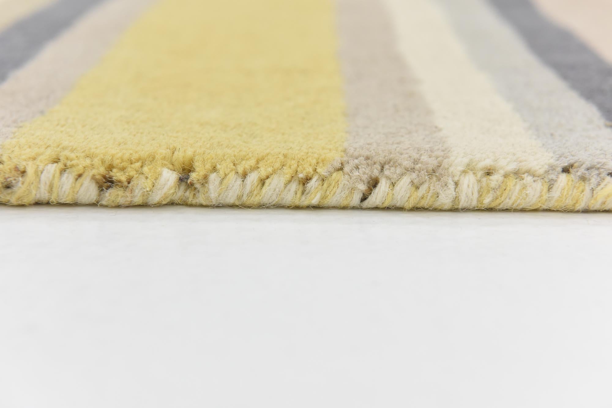 4' x 5' 7 Luna Wool Rug