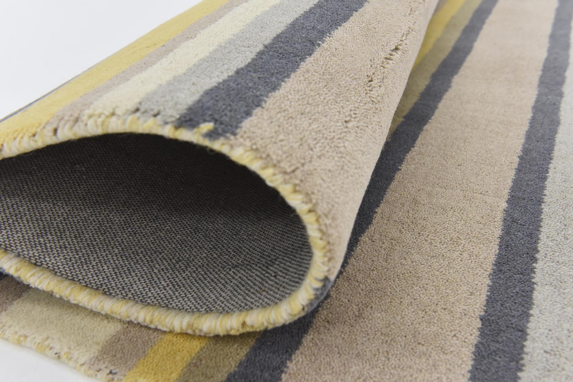 4' x 5' 7 Luna Wool Rug