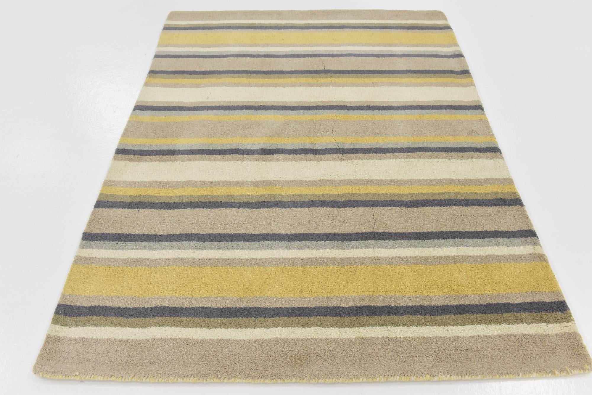 4' x 5' 6 Luna Wool Rug