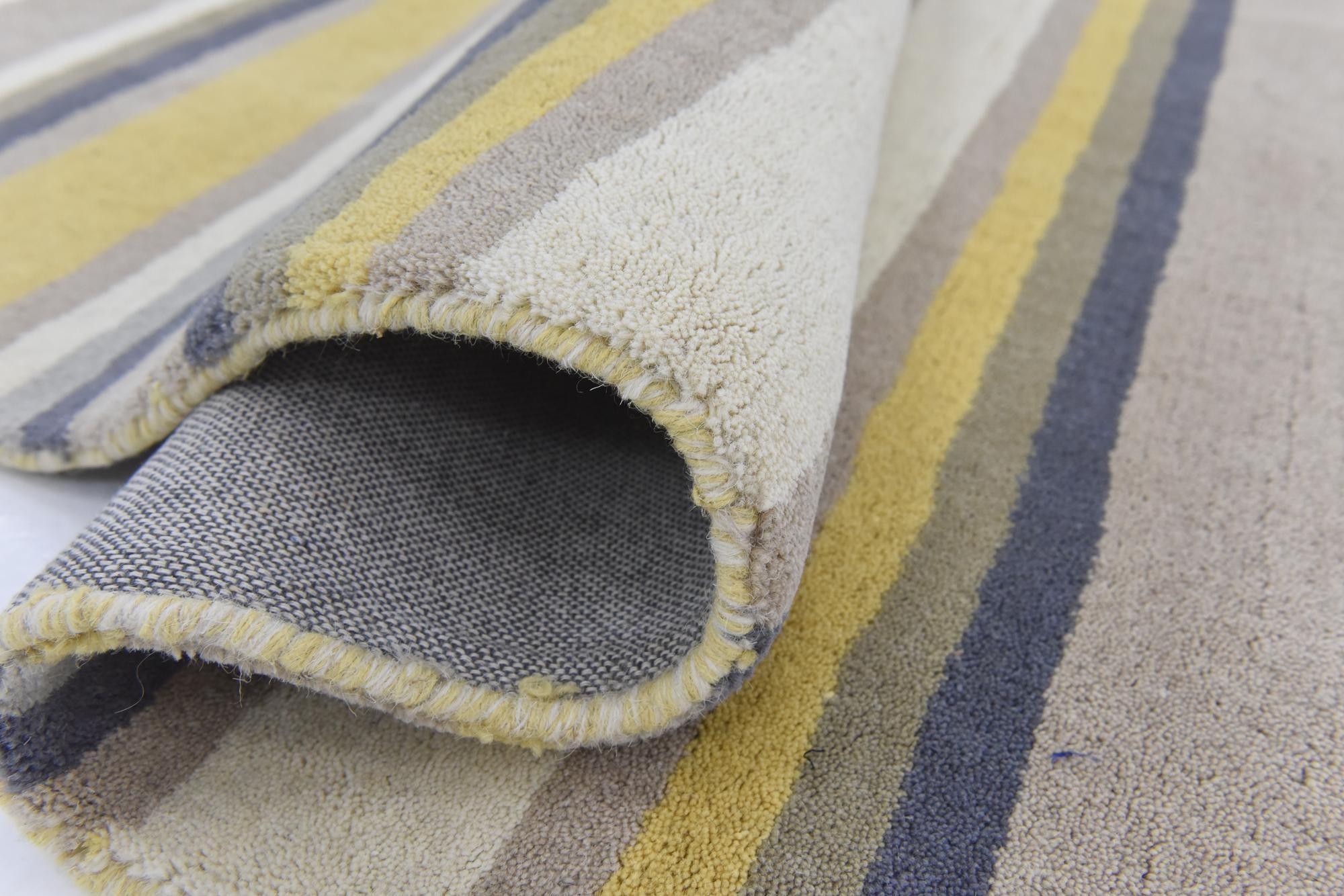 4' x 5' 6 Luna Wool Rug