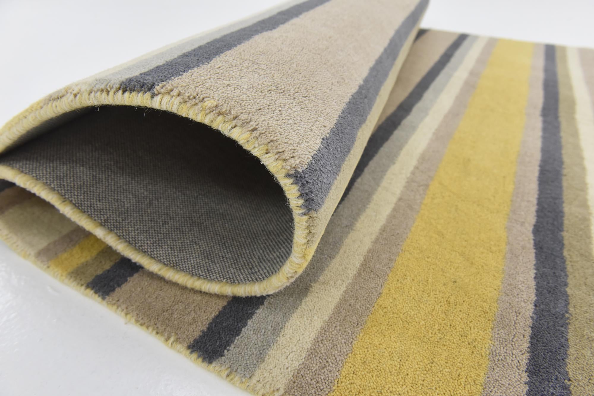 4' x 5' 7 Luna Wool Rug