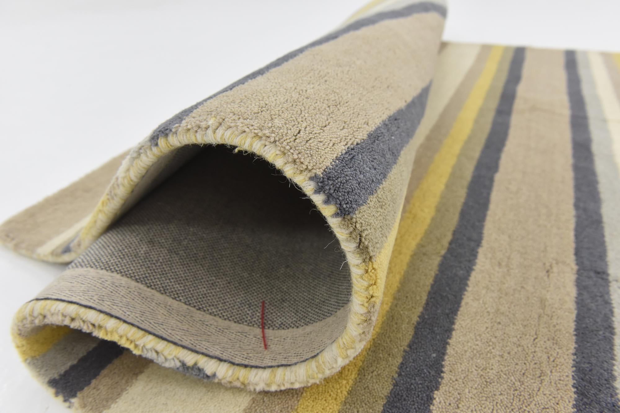 4' x 5' 7 Luna Wool Rug