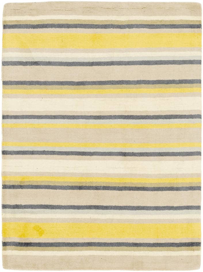 Detail image of 4' x 5' 7 Luna Wool Rug