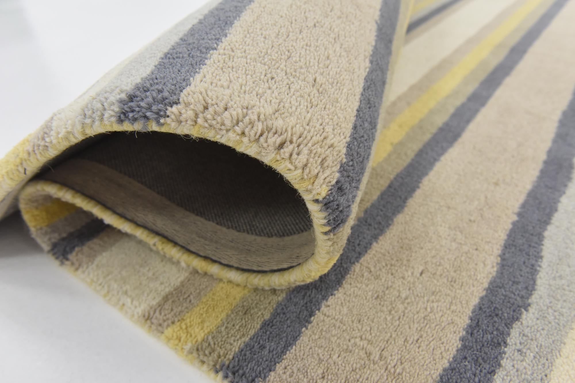 4' x 5' 7 Luna Wool Rug