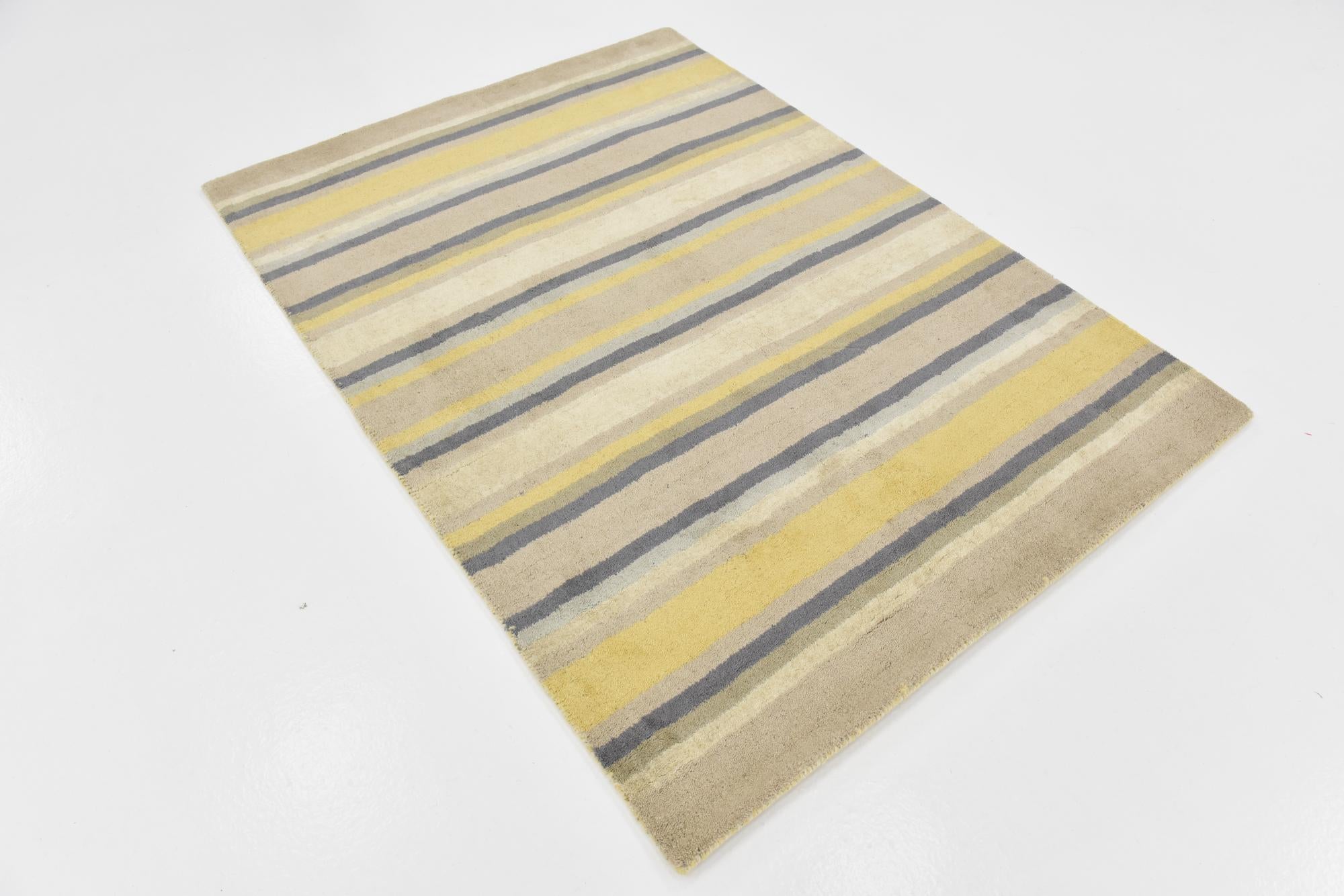 4' x 5' 7 Luna Wool Rug