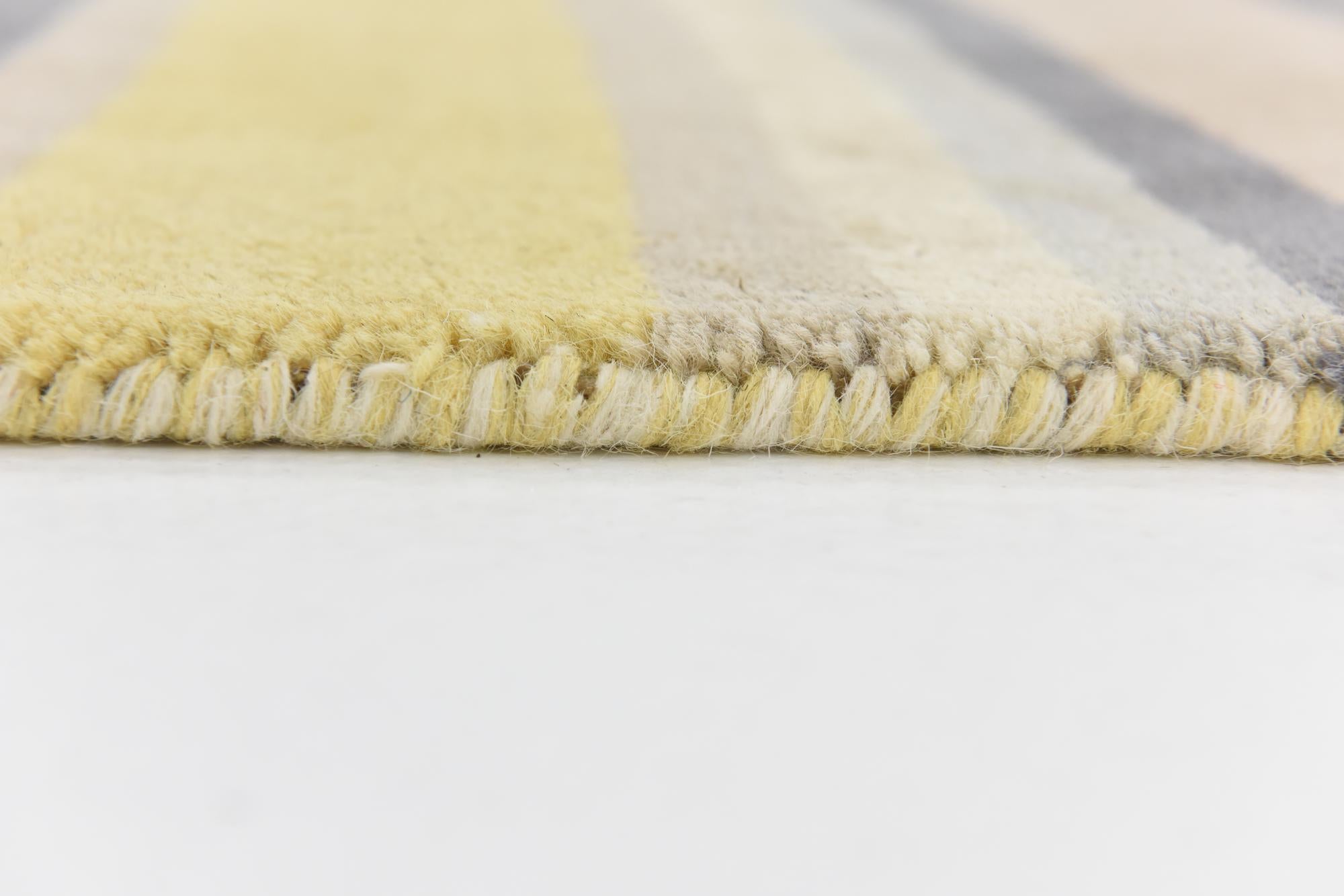 4' x 5' 7 Luna Wool Rug