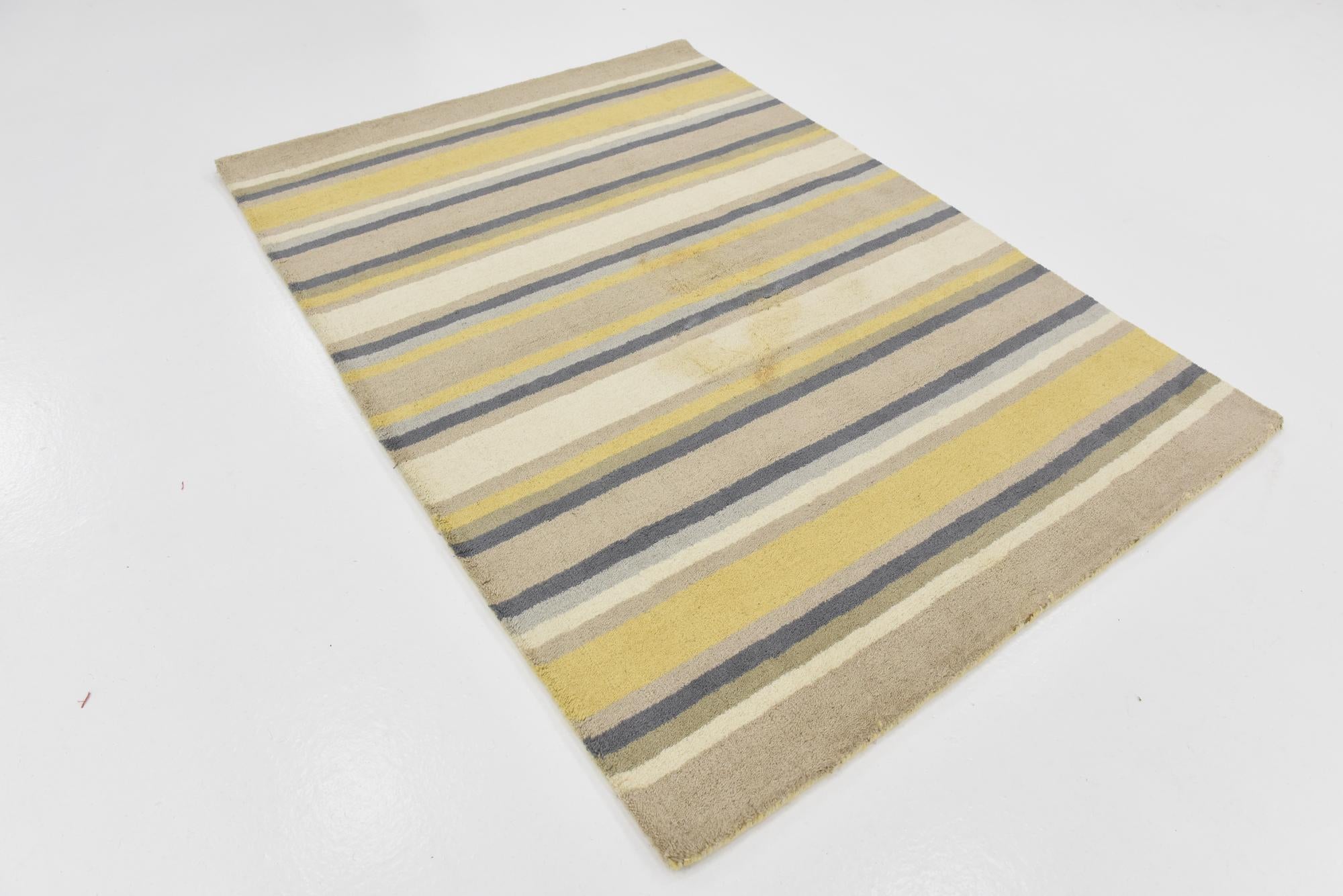 4' x 5' 7 Luna Wool Rug