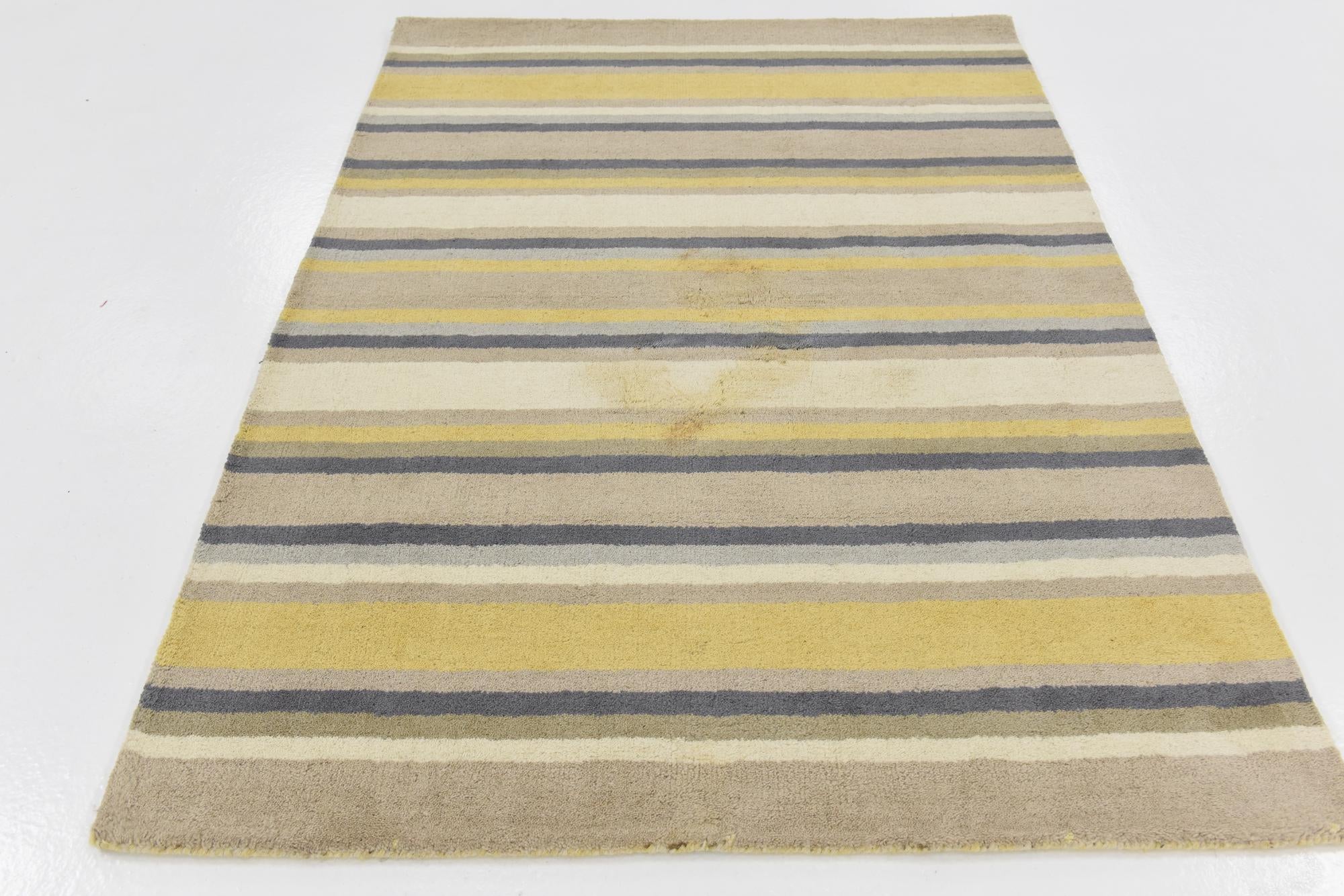 4' x 5' 7 Luna Wool Rug