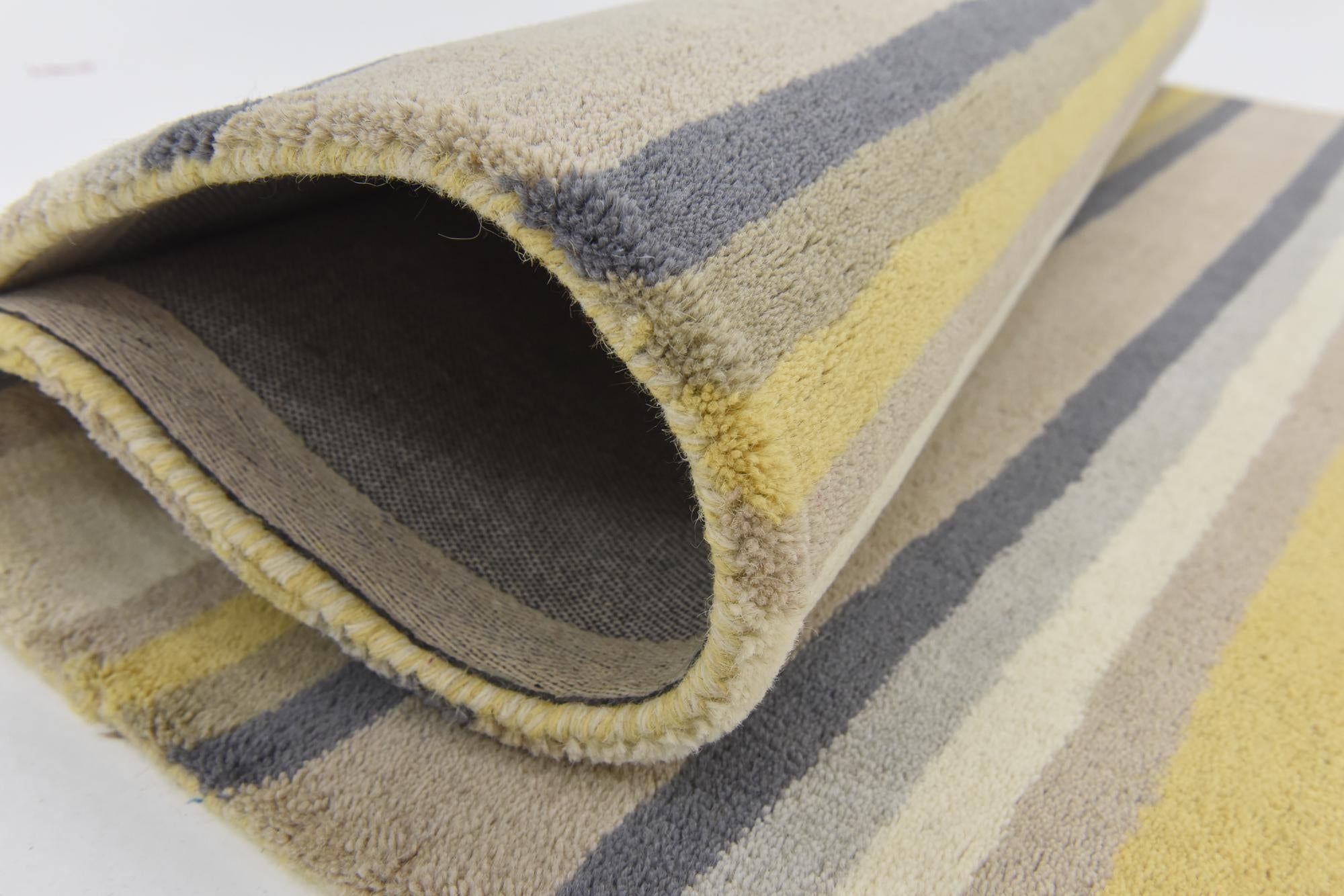 4' x 5' 7 Luna Wool Rug