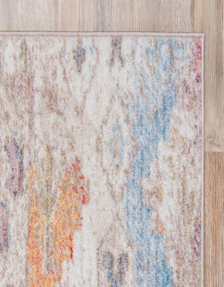 Detail image of 4' x 6' Madrid Rug