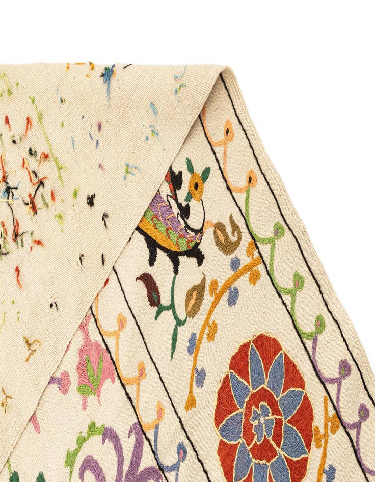 Detail image of 5' 6 x 7' 5  Hand Knotted Marok Kilim Rug