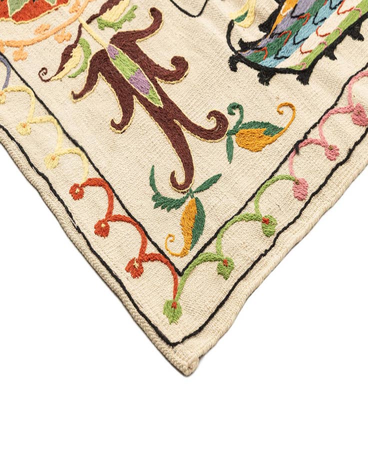 Detail image of 5' 6 x 7' 5  Hand Knotted Marok Kilim Rug