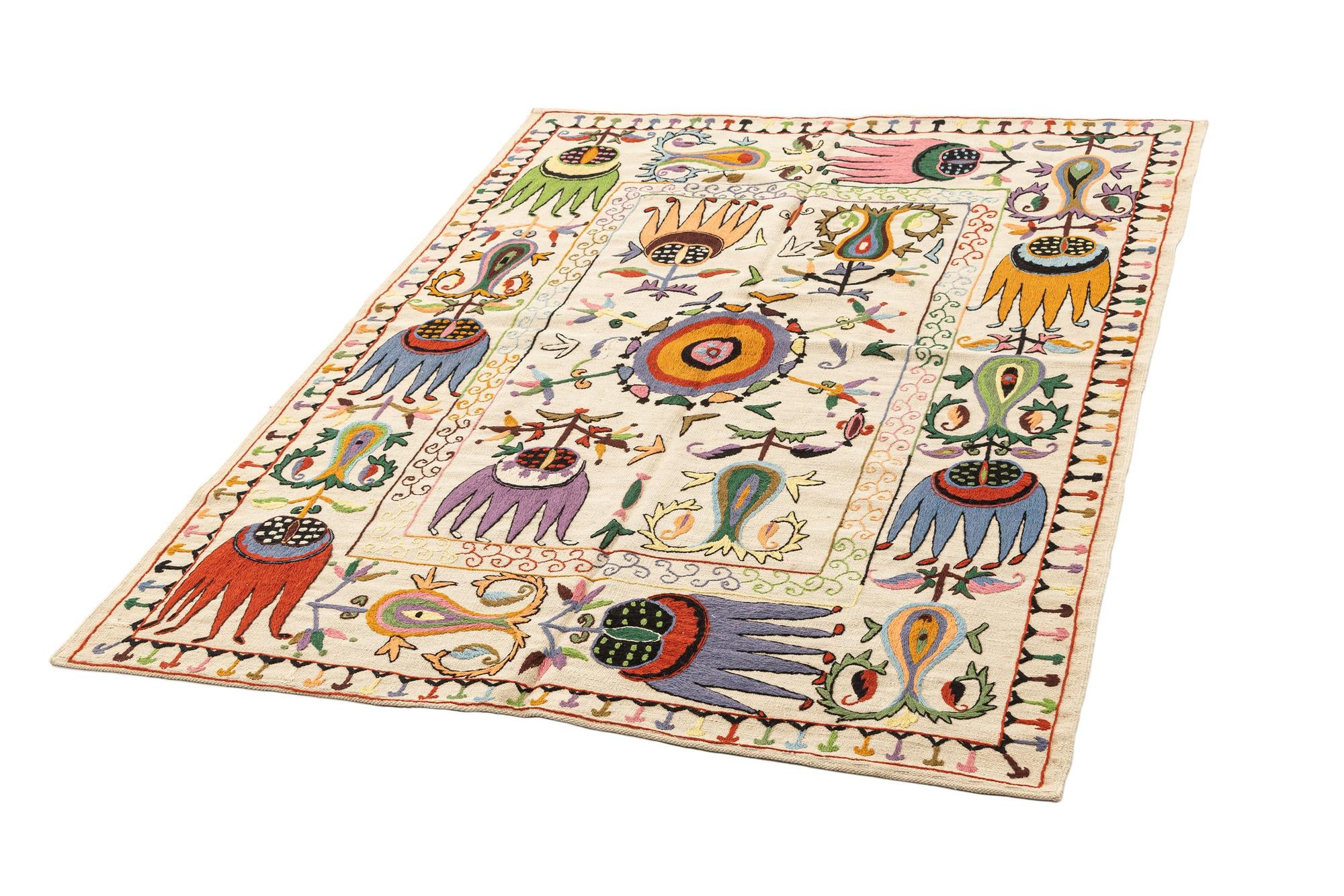 4' 10 x 6' 5 Hand Knotted Marok Kilim Rug