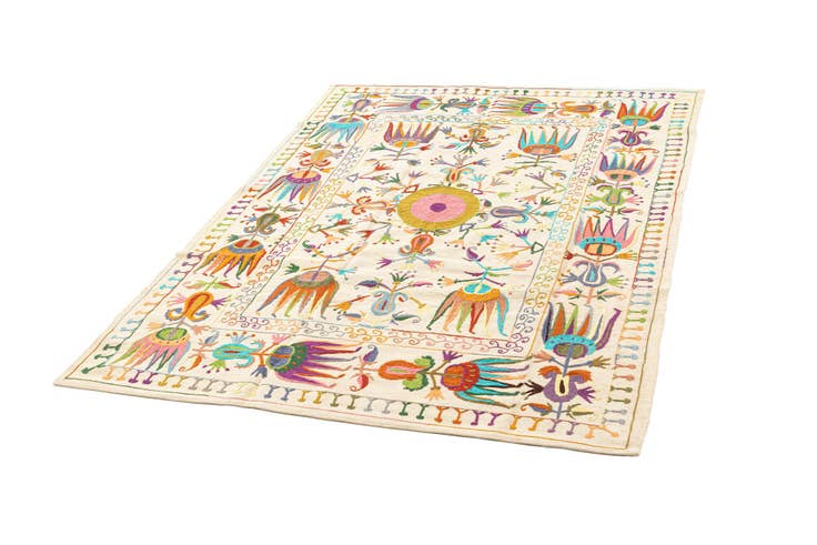 Detail image of 5' 7 x 7' 9 Hand Knotted Marok Kilim Rug