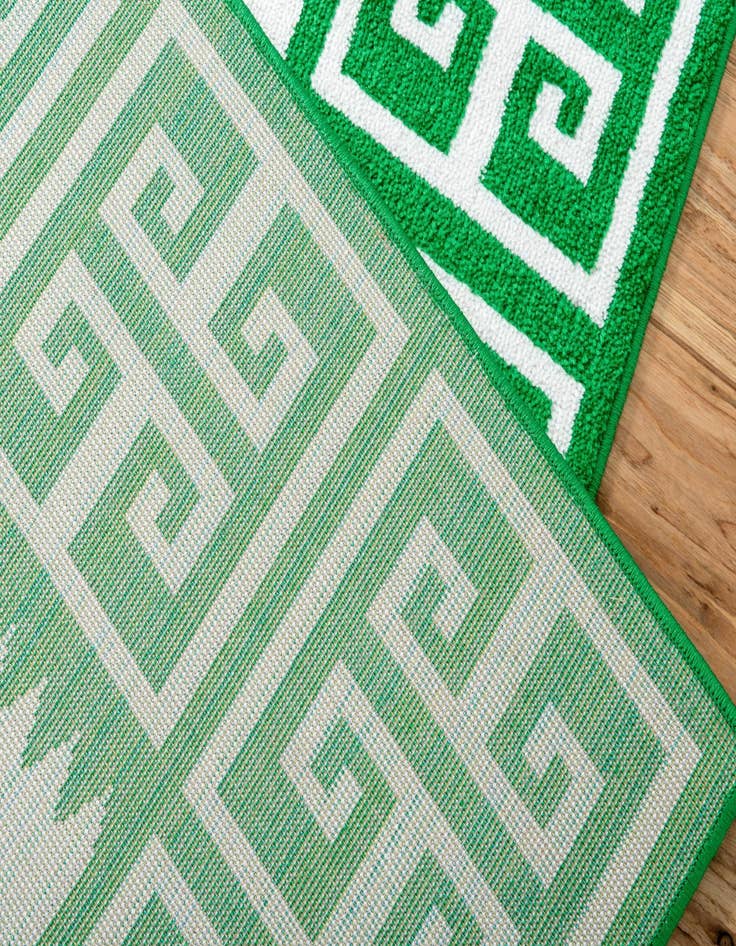 Detail image of 5' x 8' Metropolis Rug