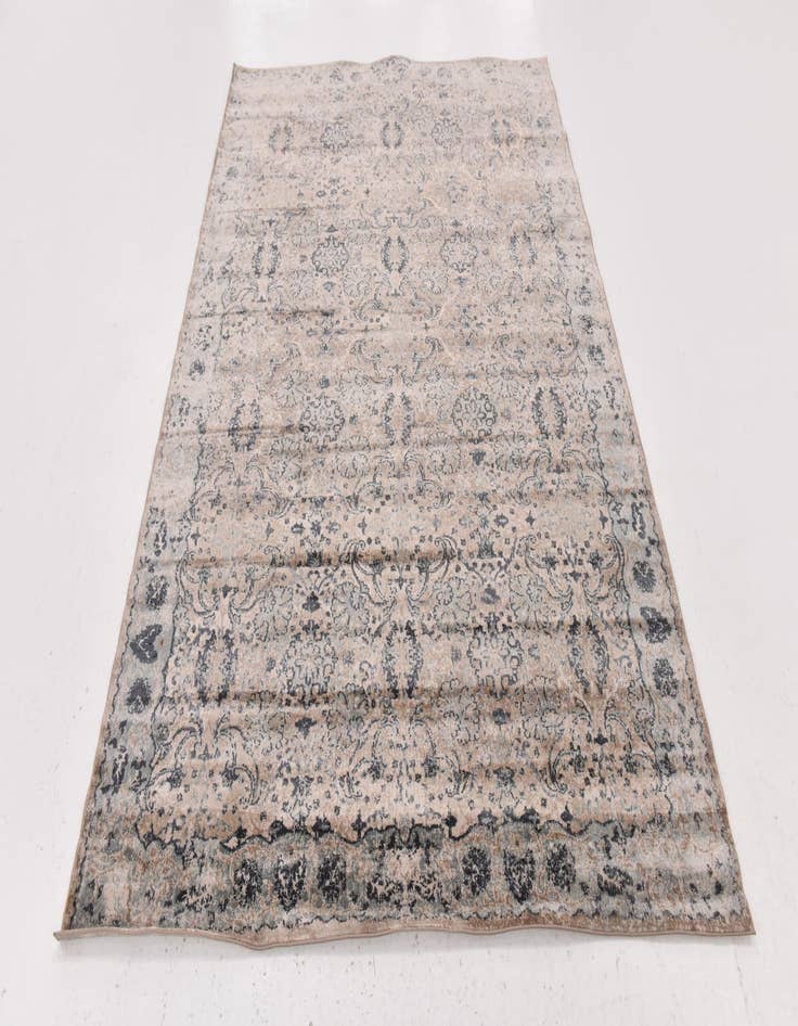 Detail image of 5' x 7' 7 Modern Classical Rug