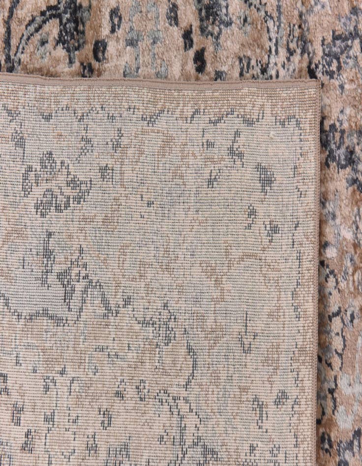 Detail image of 5' x 7' 7 Modern Classical Rug