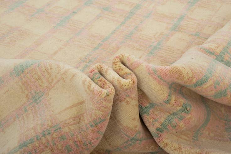 Detail image of 7' 9 x 9' 11 Modern Himalaya Wool Rug