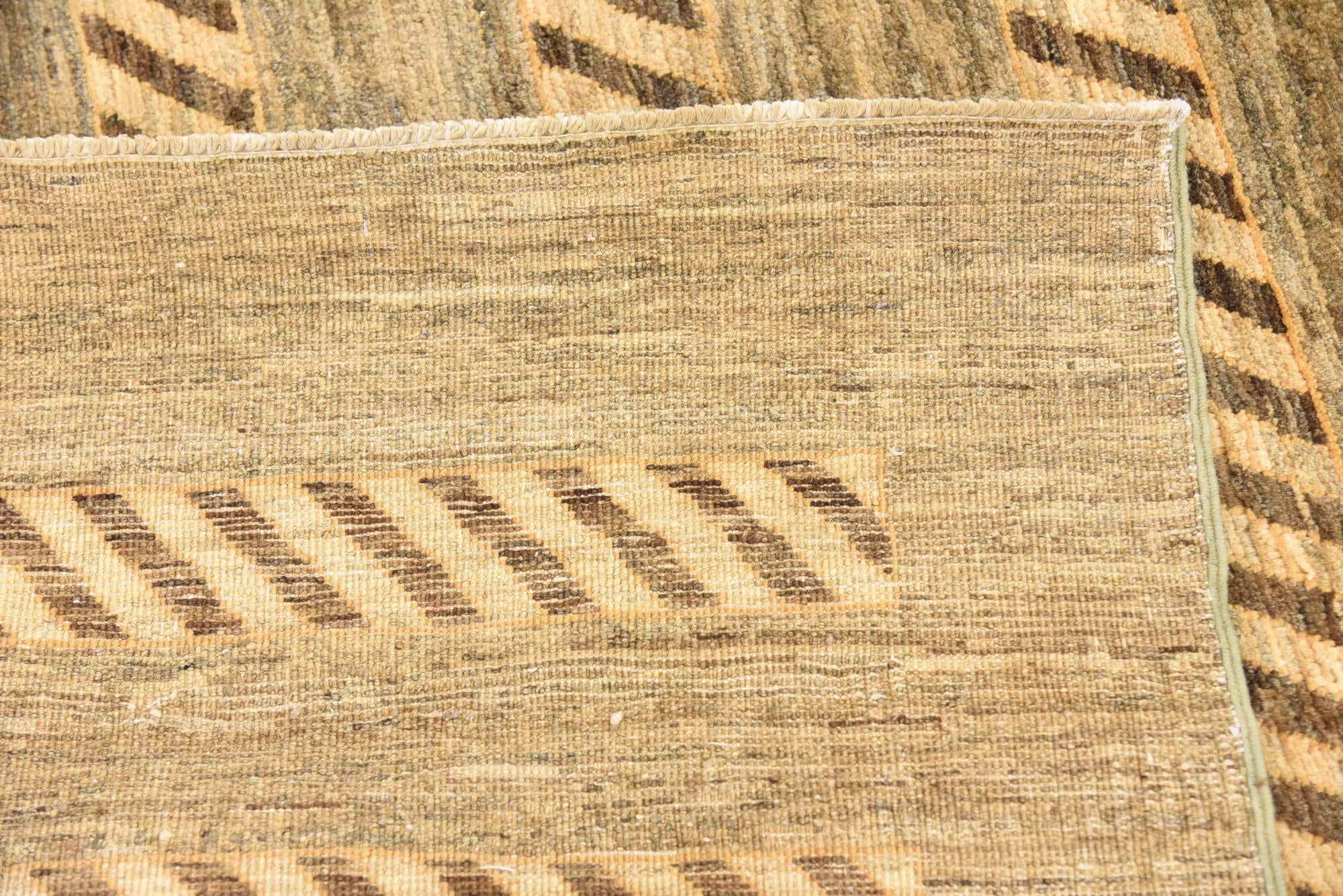 3' 11 x 5' 10 Hand Knotted Modern Ziegler Oriental Rug