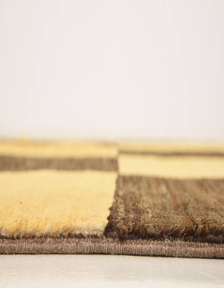 Detail image of 5' x 7'  Hand Knotted Modern Ziegler Rug