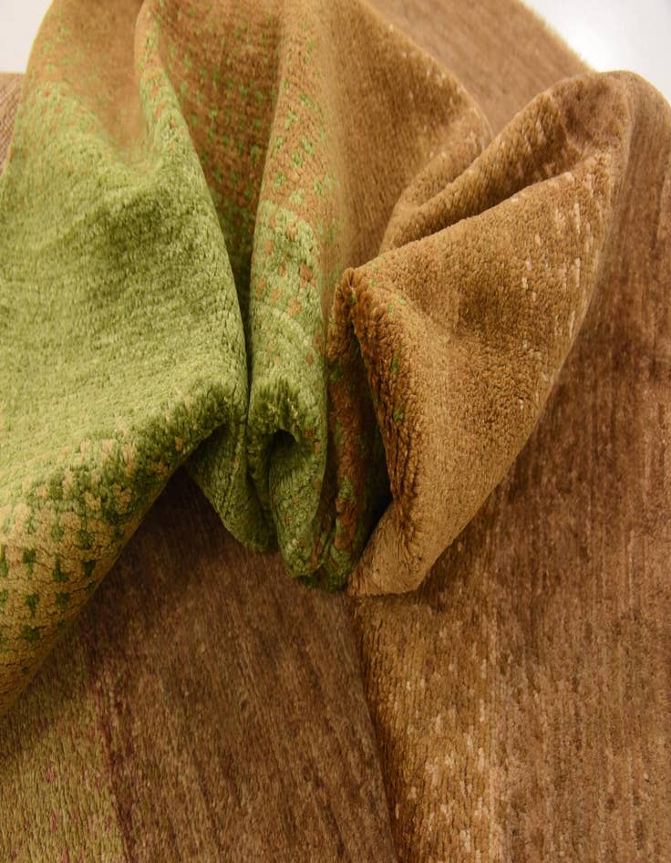 Detail image of 5' 4 x 7' 4  Hand Knotted Modern Ziegler Rug