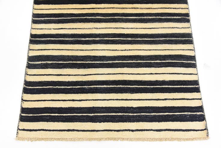 Detail image of 3' x 4' 10 Hand Knotted Modern Ziegler Rug