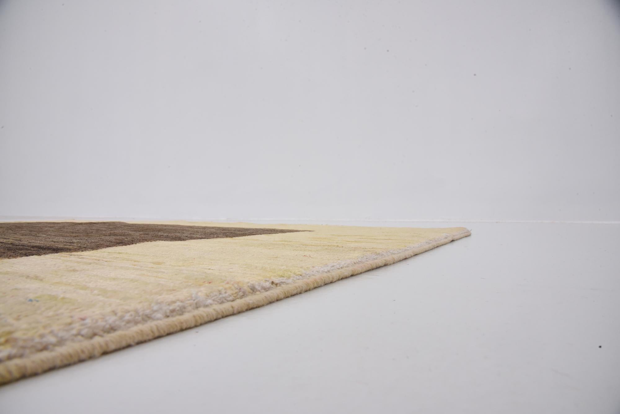 4' x 5' 8 Hand Knotted Modern Ziegler Rug