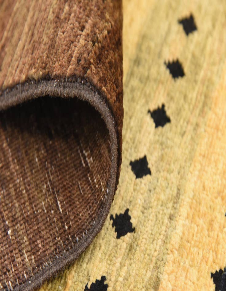 Detail image of 4' x 6' 2  Hand Knotted Modern Ziegler Rug