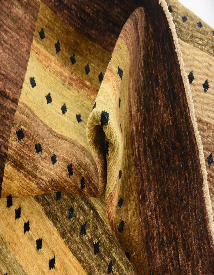 Detail image of 4' x 6' 2  Hand Knotted Modern Ziegler Rug