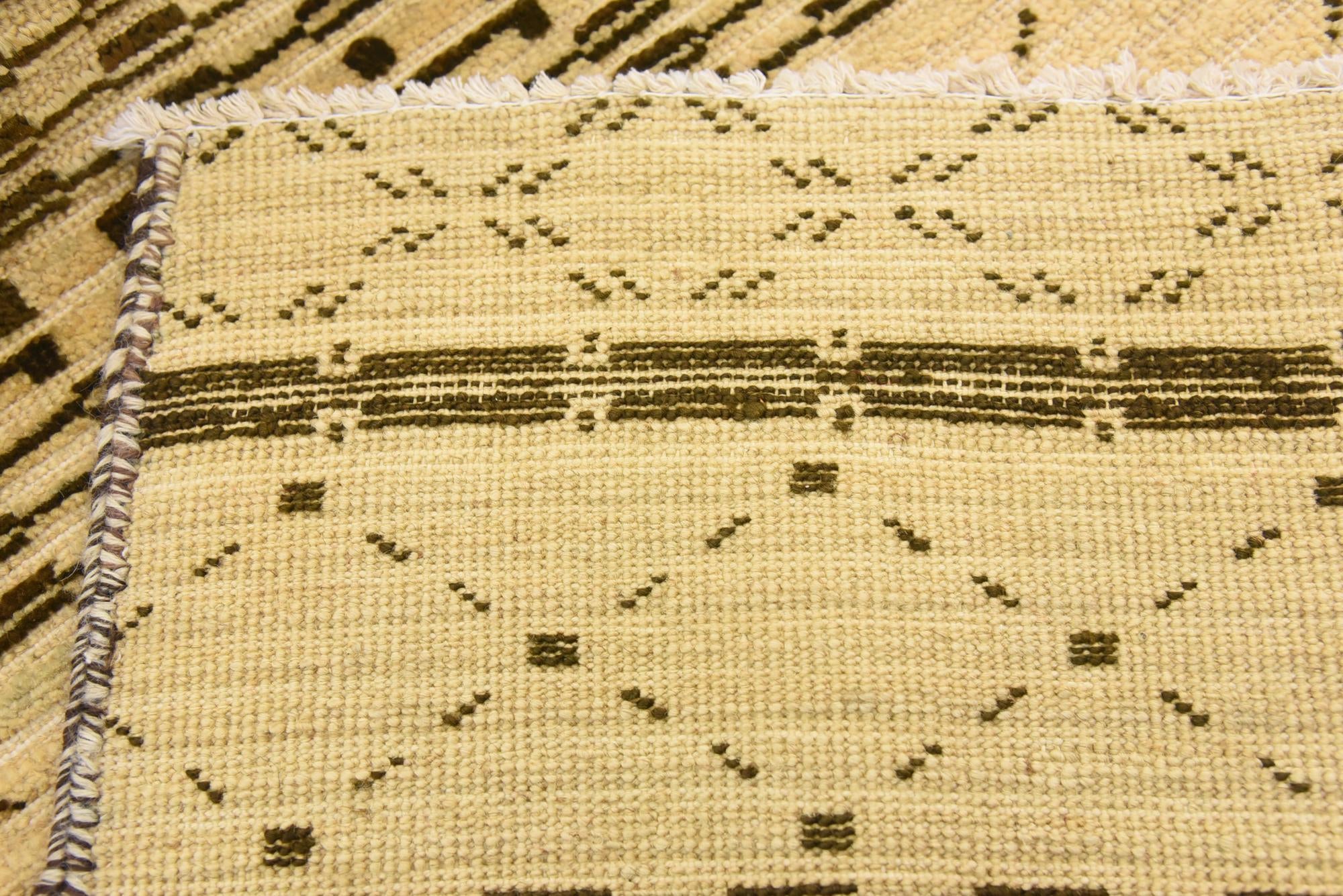 4' 5 x 6' 6 Hand Knotted Modern Ziegler Rug