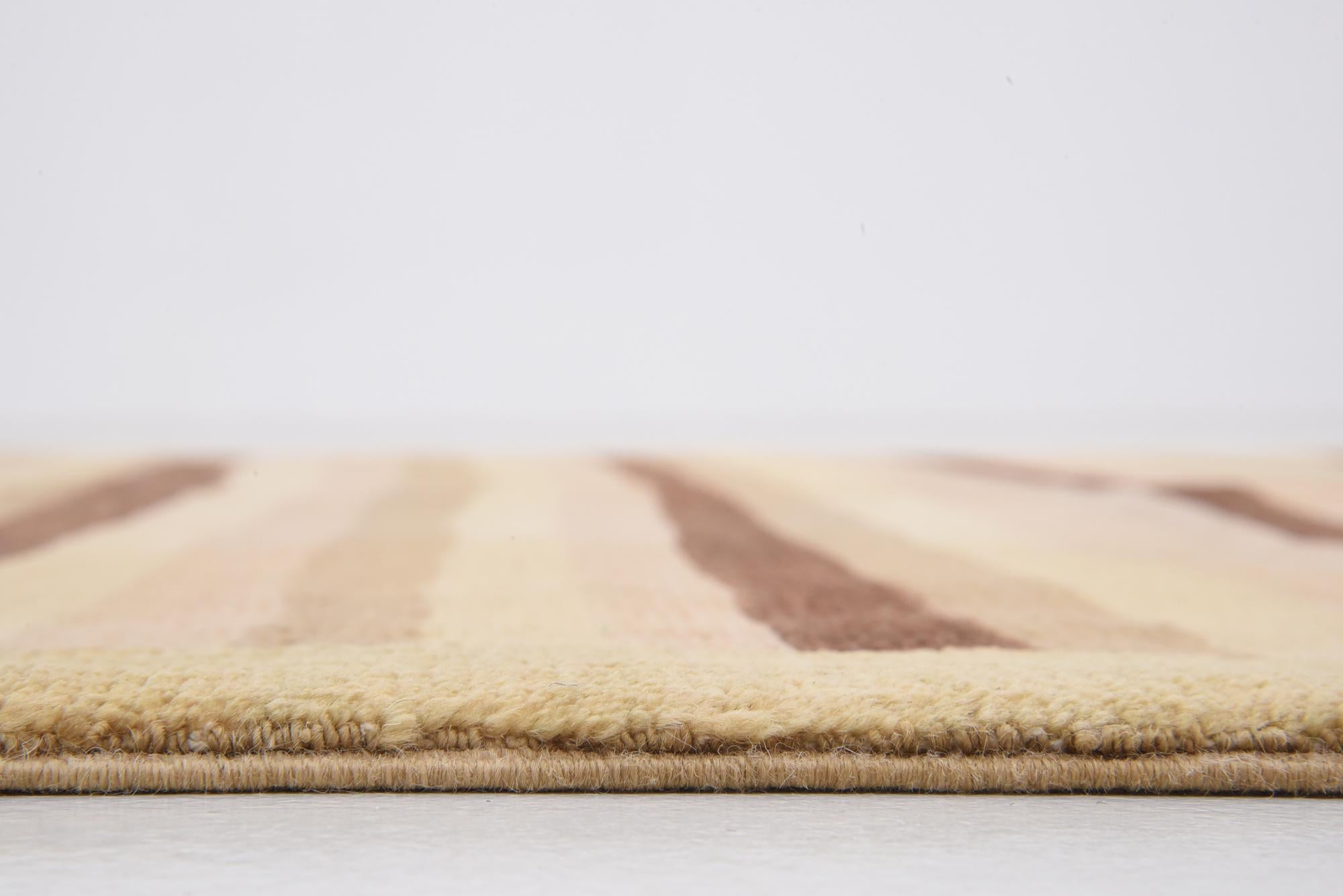 4' 7 x 6' 4 Hand Knotted Modern Ziegler Rug