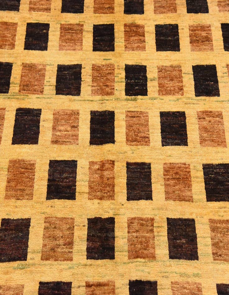 Detail image of 5' x 6' 5 Hand Knotted Modern Ziegler Rug