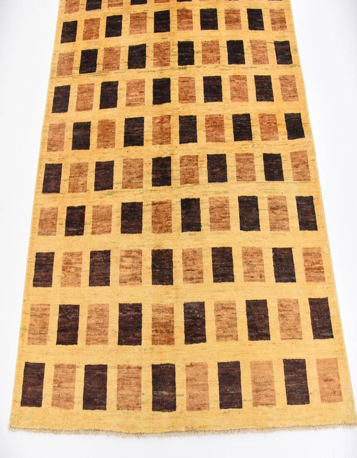Detail image of 5' x 6' 5 Hand Knotted Modern Ziegler Rug