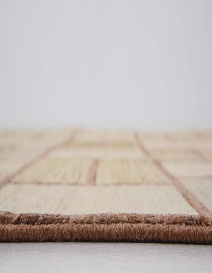 Detail image of 6' 7 x 8' 8  Hand Knotted Modern Ziegler Oriental Rug