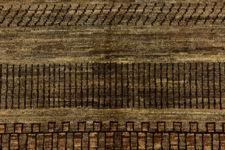 Detail image of 2' 8 x 4' 2 Hand Knotted Modern Ziegler Rug