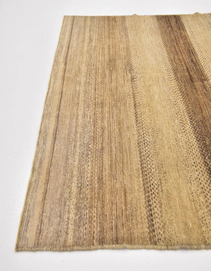 Detail image of 4' 10 x 6' 5  Hand Knotted Modern Ziegler Rug