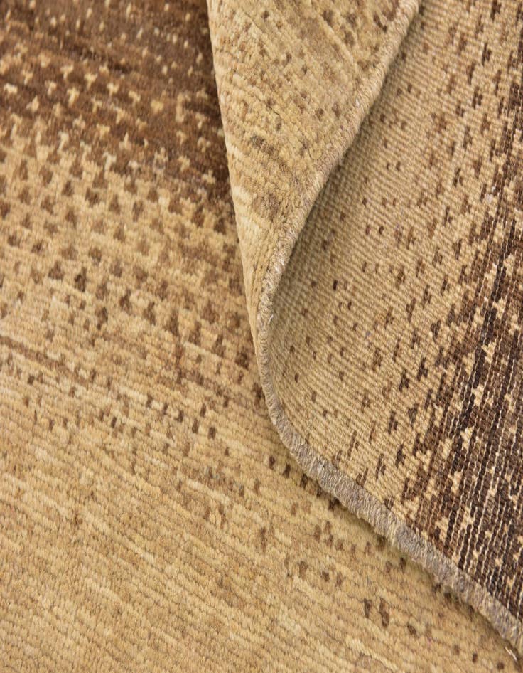 Detail image of 4' 10 x 6' 5  Hand Knotted Modern Ziegler Rug