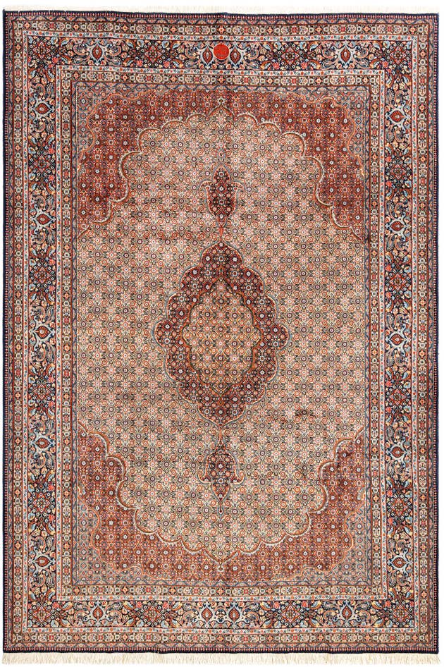 Detail image of 6' 6 x 9' 5 Mood Wool Rug