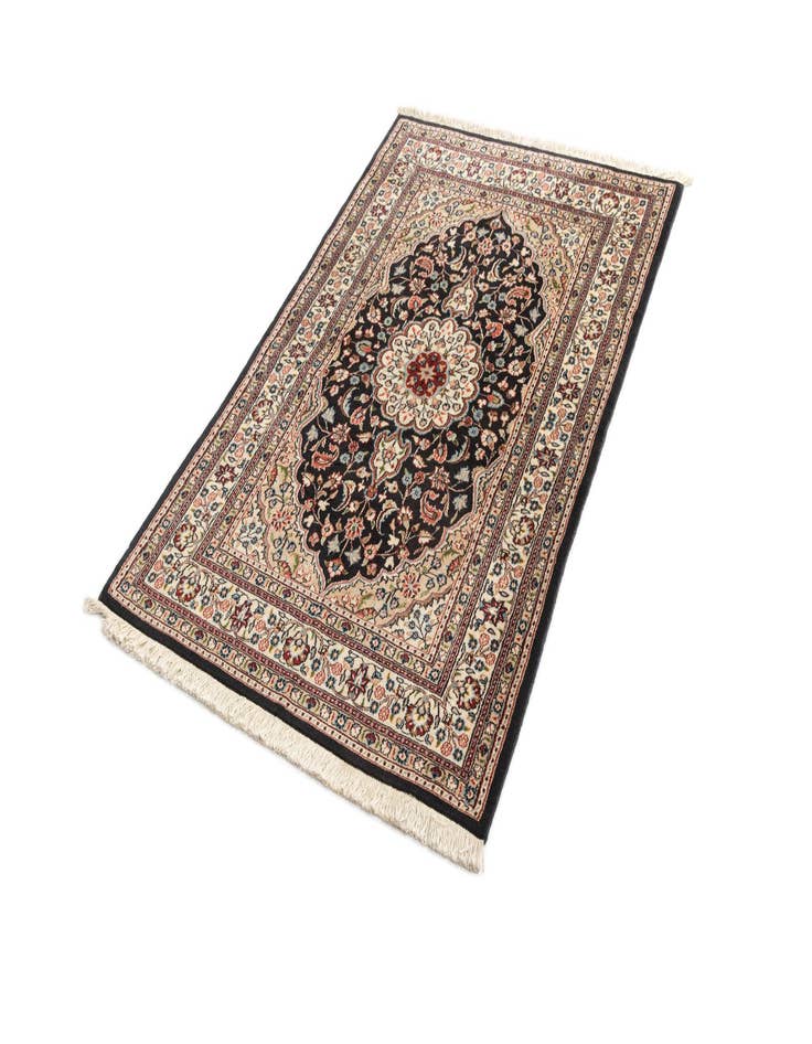 Detail image of 3' 3 x 4' 10 Mood Wool Rug