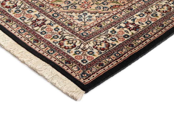 Detail image of 3' 3 x 4' 10 Mood Wool Rug