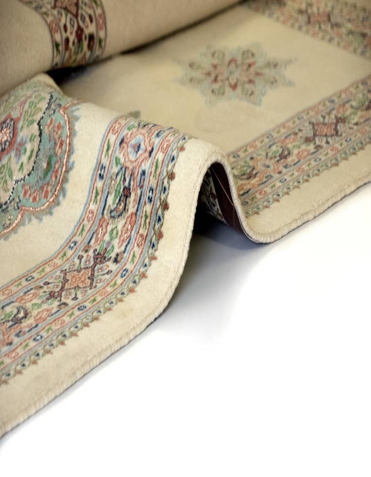 Detail image of 9' 4 x 13' 2  Hand Knotted Mood Persian Rug