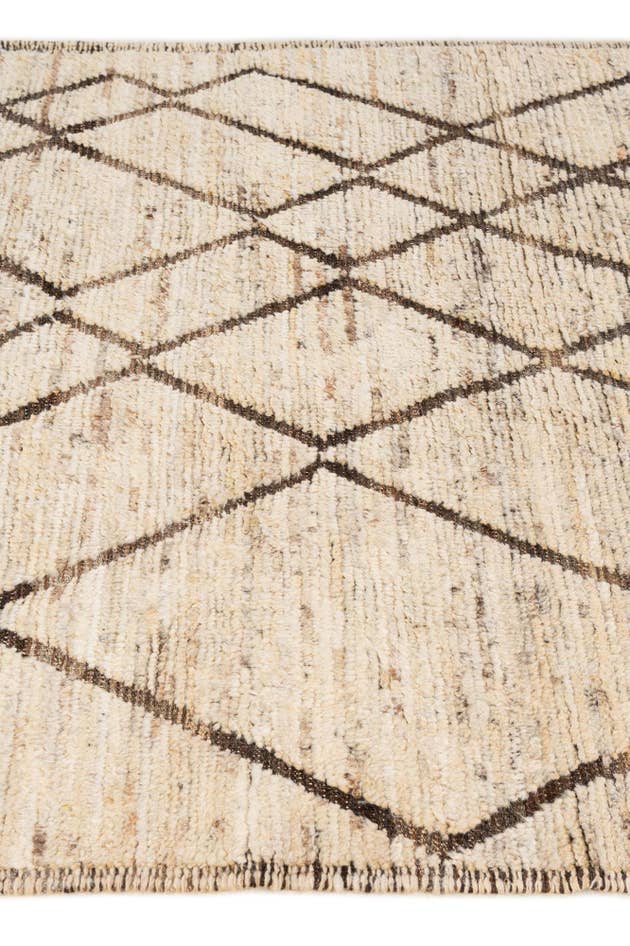 Detail image of 4' 2 x 6' 7 Hand Knotted Moroccan Wool Rug